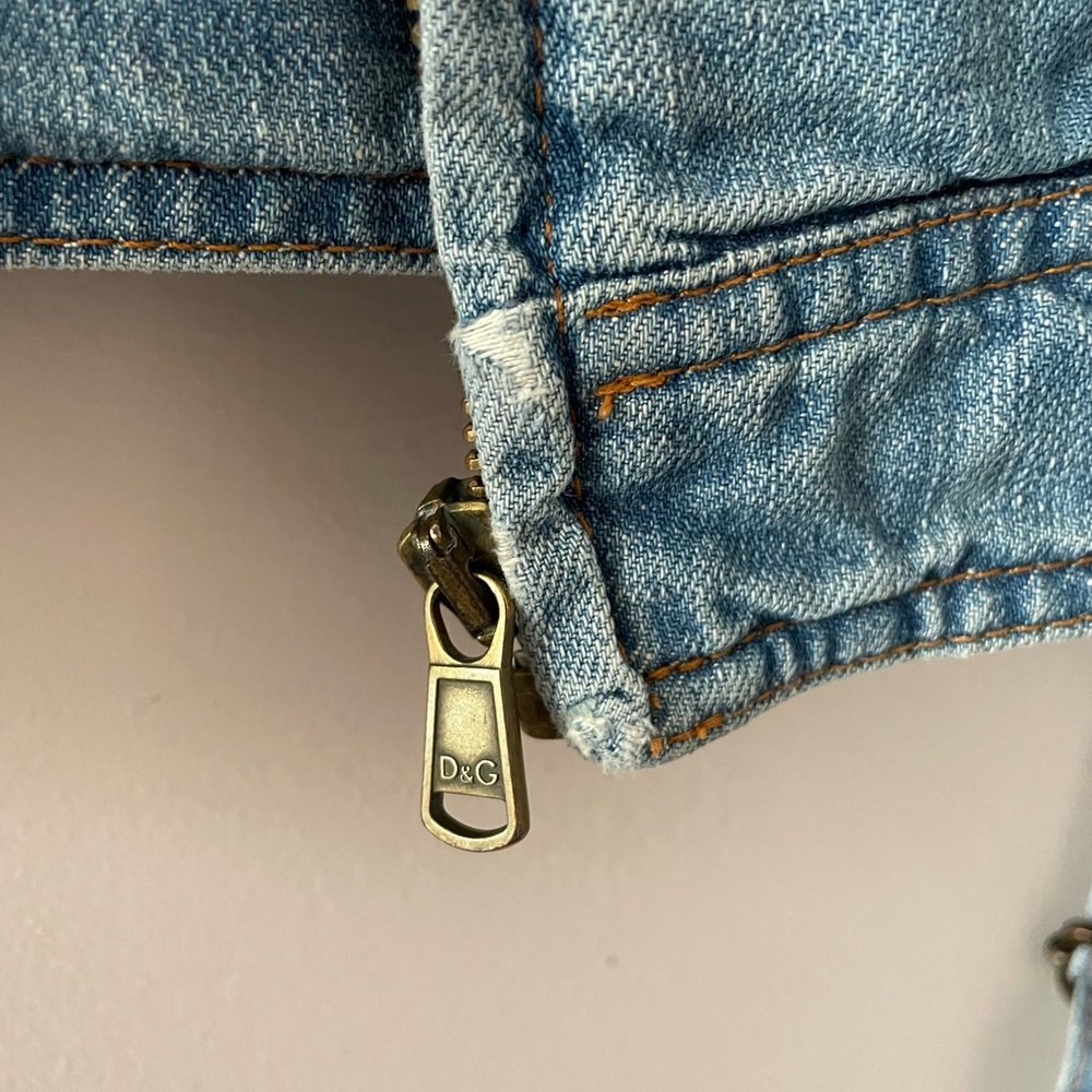 Vintage D&G Dolce & Gabbana Light Blue Denim Belted Jacket XS Y2K - Picture 8 of 14